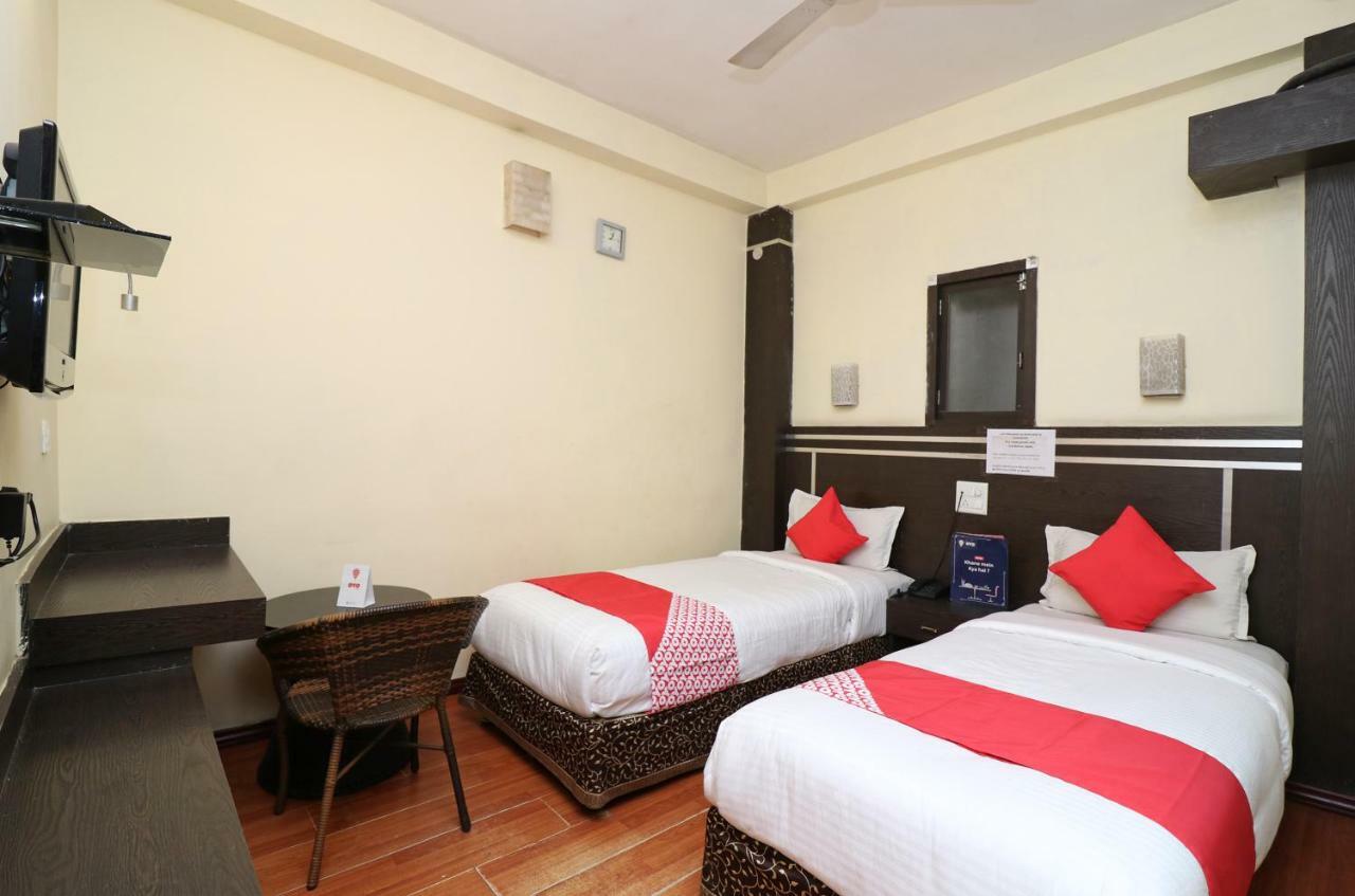 Oyo 22034 Hotel Kanisshk International Rourkela Bagian luar foto